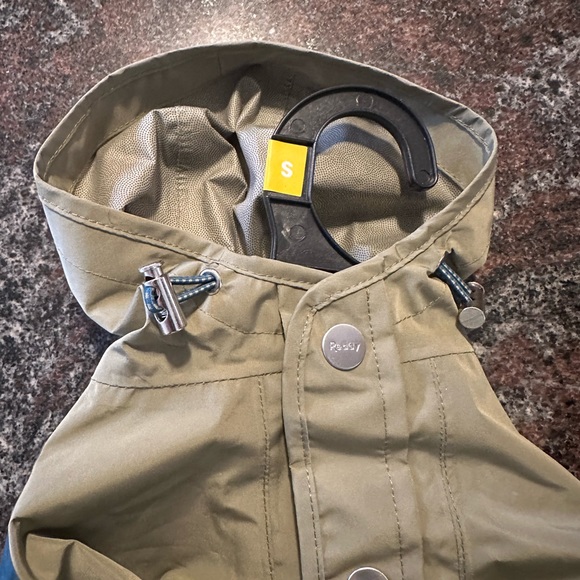 NWT Reddy Dog Raincoat size small - Picture 9 of 10